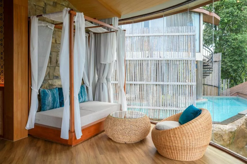 SINAE Phuket Luxury Hotel