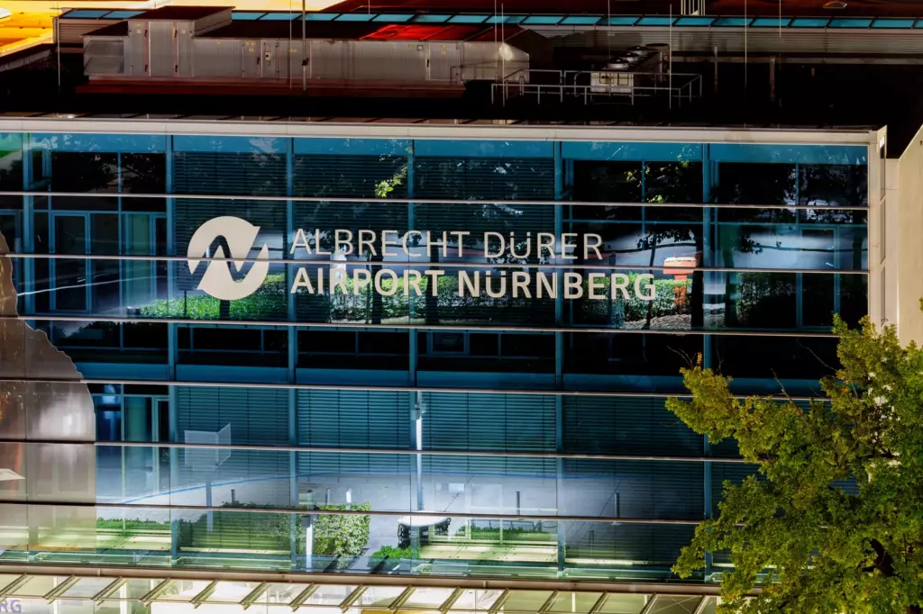 lotnisko Norymberga terminal lotniczy