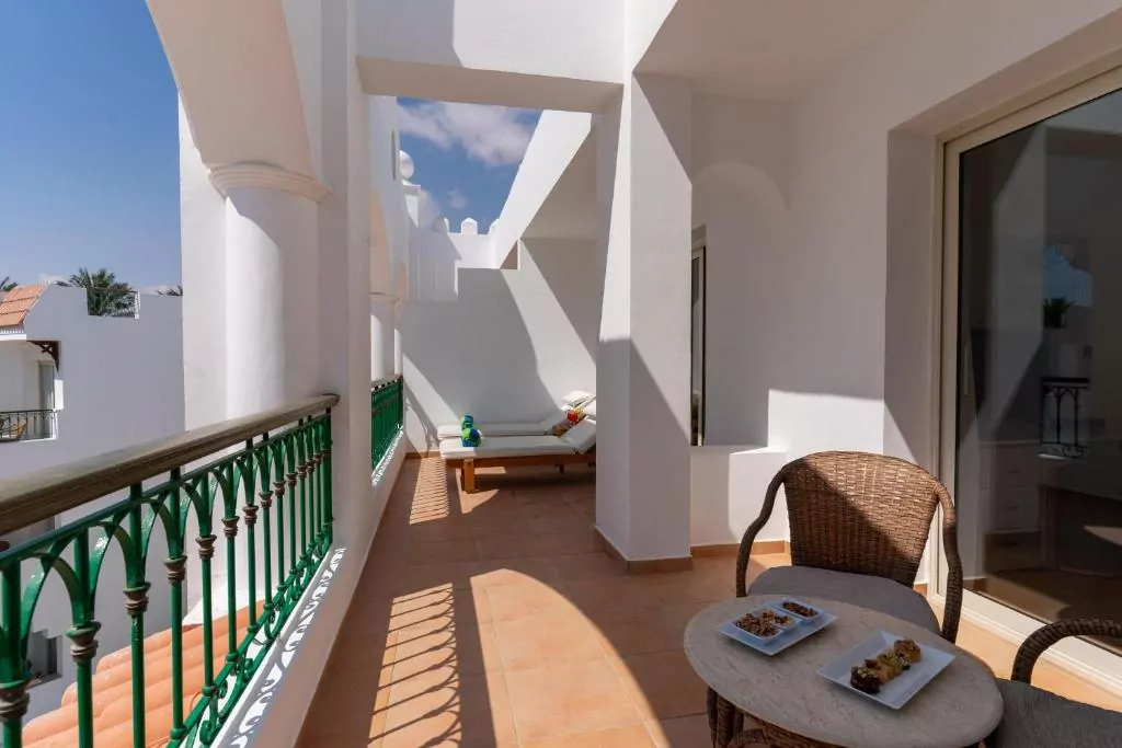 Baron Palms Adults Friendly 