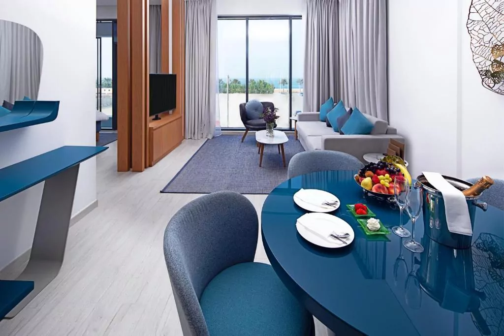 C Central Hotel and Resort The Palm