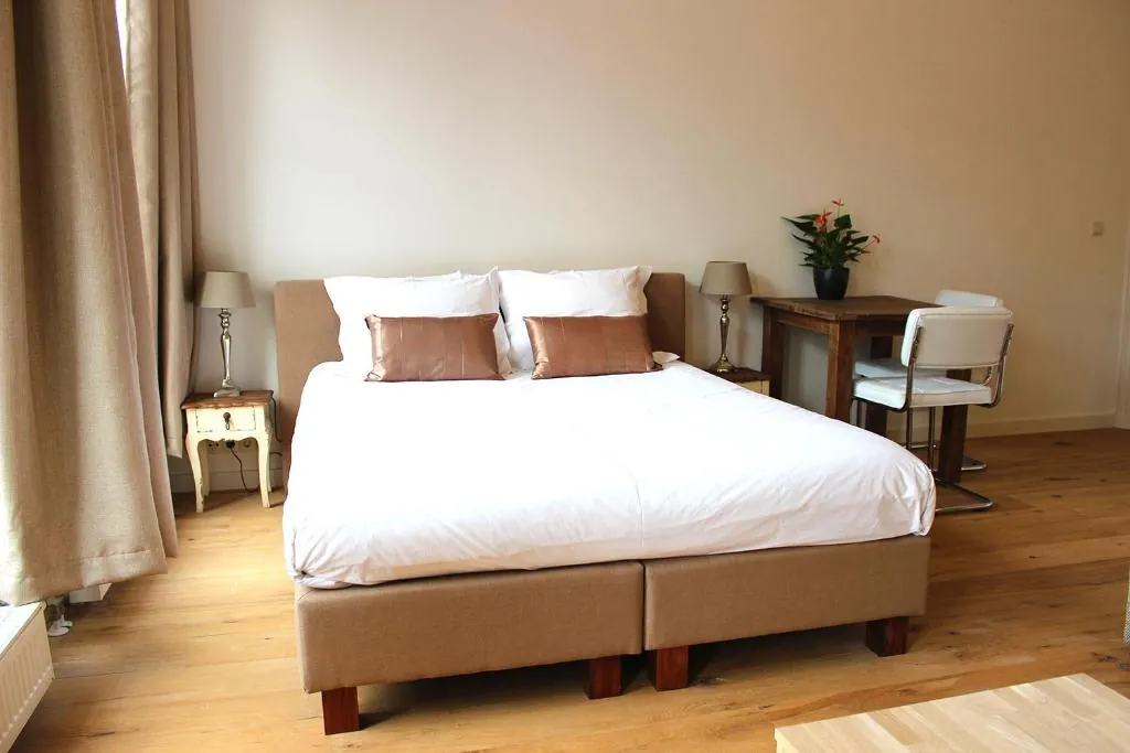 Amsterdam Jewel Canal Apartments