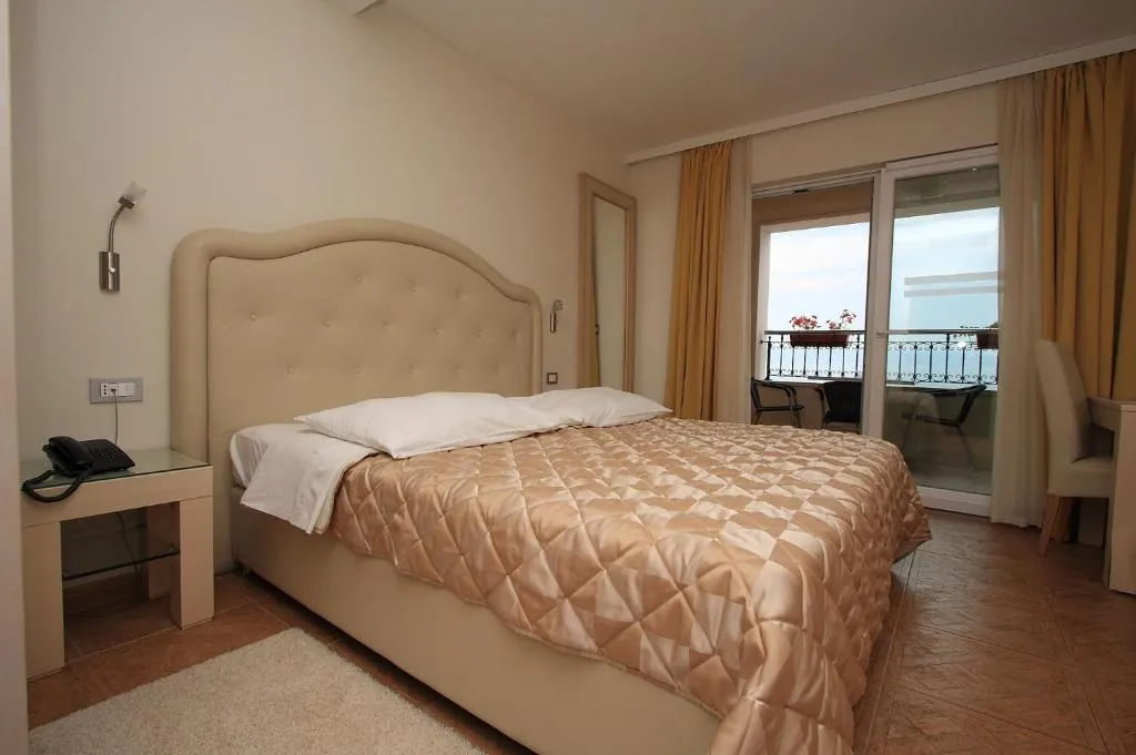 Aparthotel Natalia Podgora