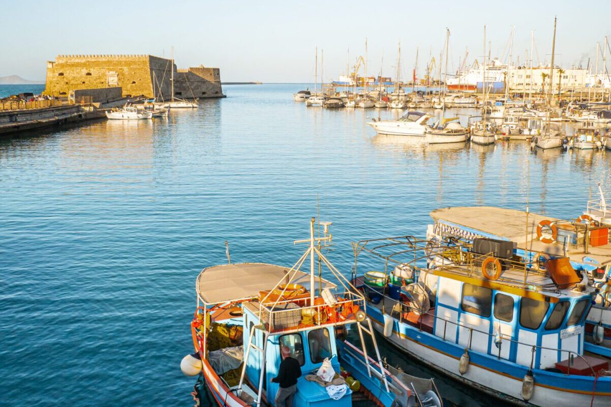 Heraklion Kreta twierdza łodzie