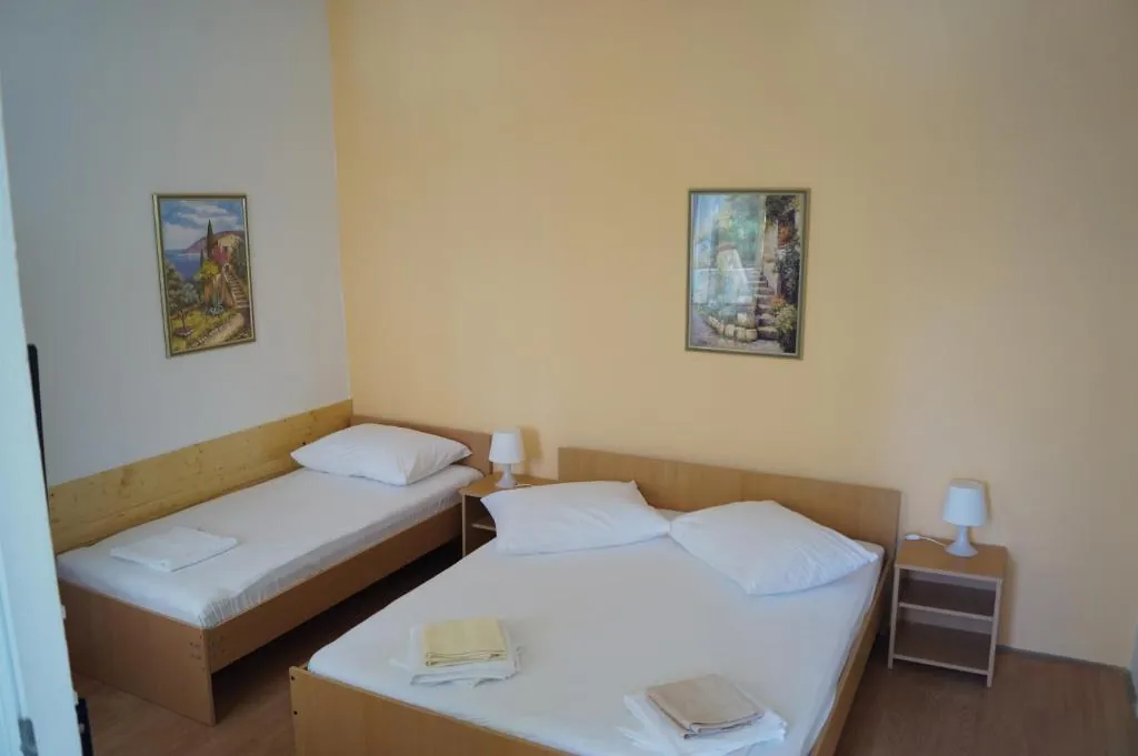 Studio Apartments Marija