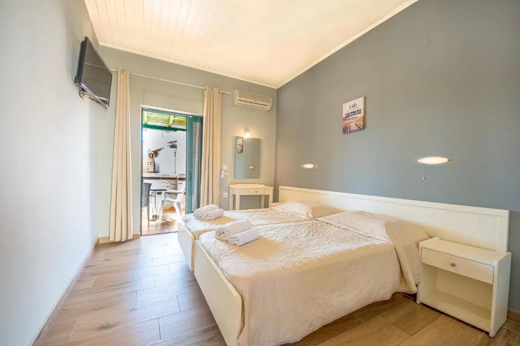 Chandris Apartments