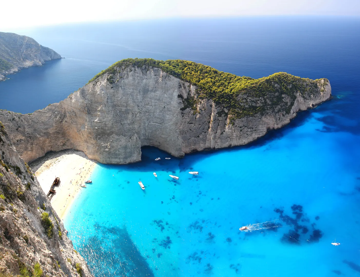 Niesamowite plaży navagio w zakynthos, Grecja