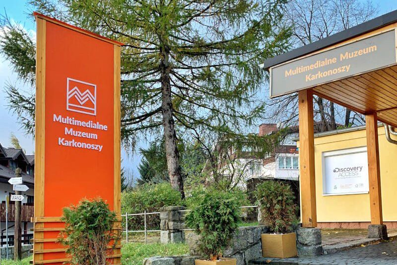Multimedialne Muzeum Karkonoszy Karpacz atrakcje dla dzieci Karkonosze ciekawostki Karpacz z dziećmi co warto zobaczyć Zwiedzanie Karpacza z dziećmi Dolny Śląsk atrakcje dla najmłodszych