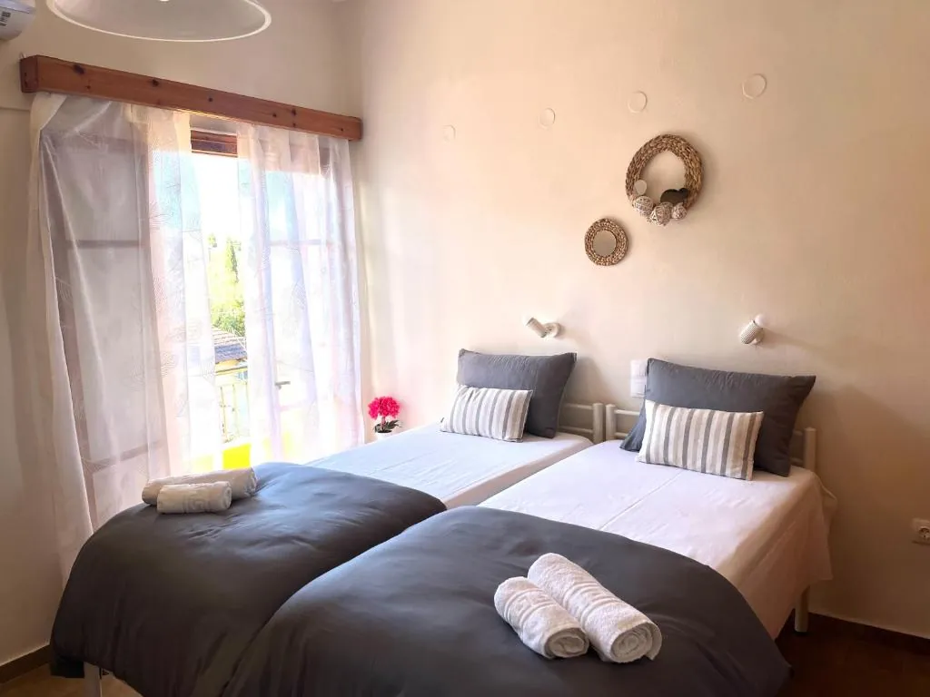 Nicoll Apartments