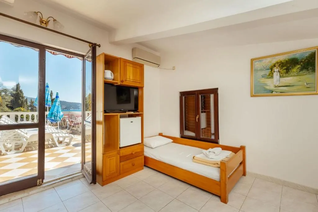 Radic Rooms