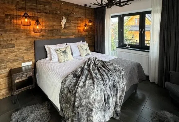 Framptons Apartments Garden & Spa