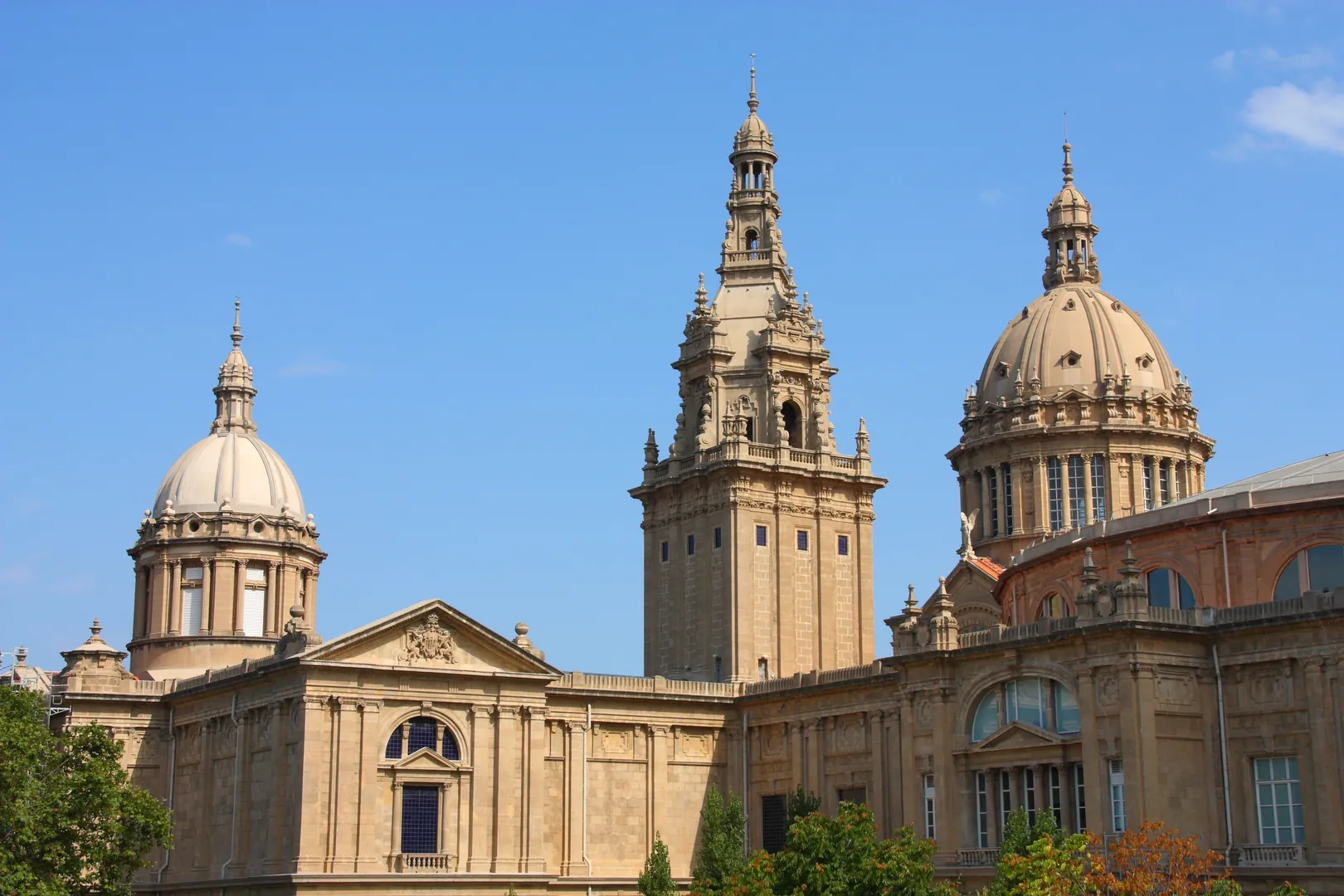 Góra Montjuic w Barcelonie Budynek Palau Nacional