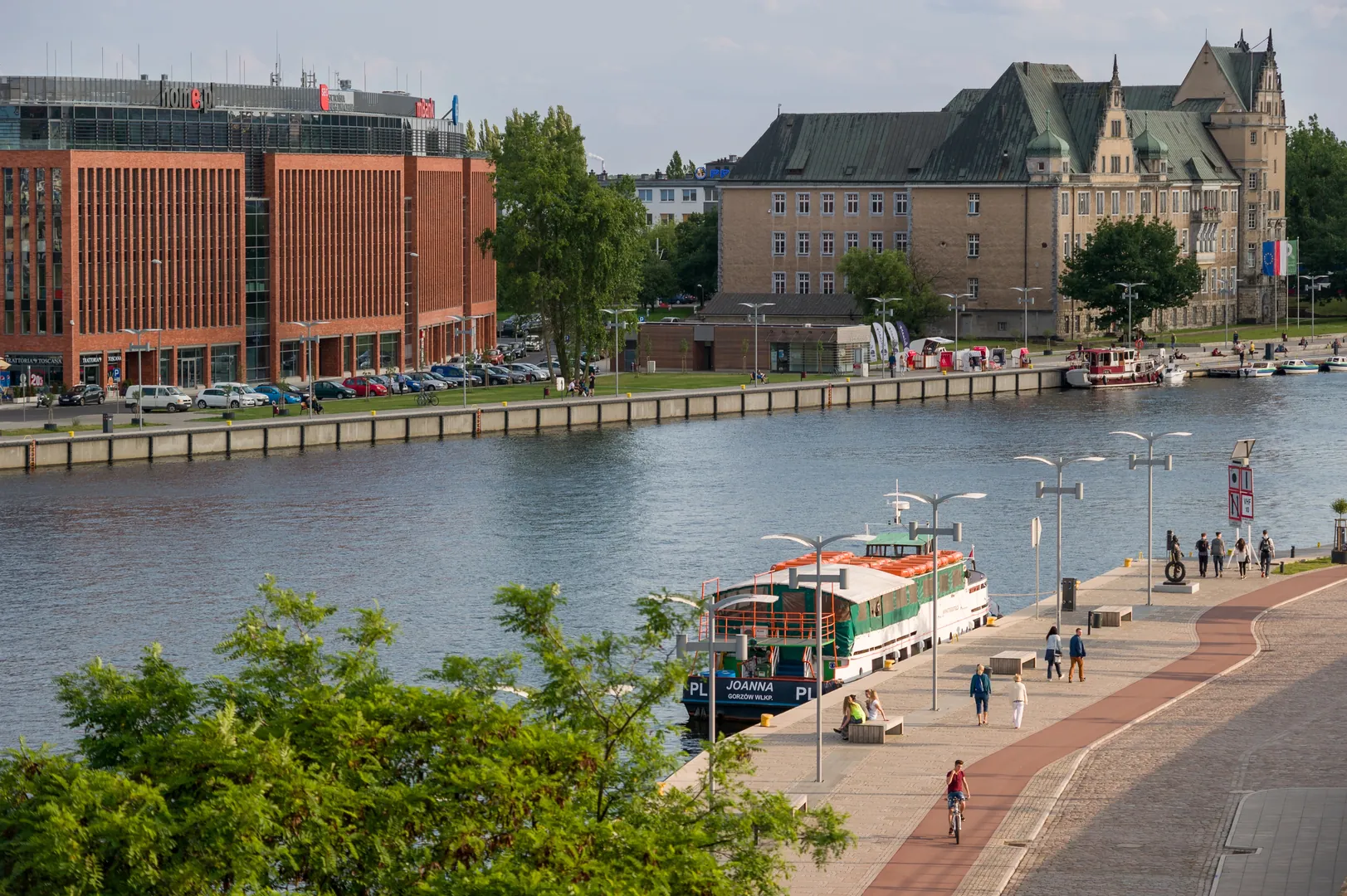 Tylko do użycia redakcyjnego

Usuń tło

Zapisz

Udostępnij

Próbka

Wybrzeże Szczecińskie z Tour Boat w Polsce