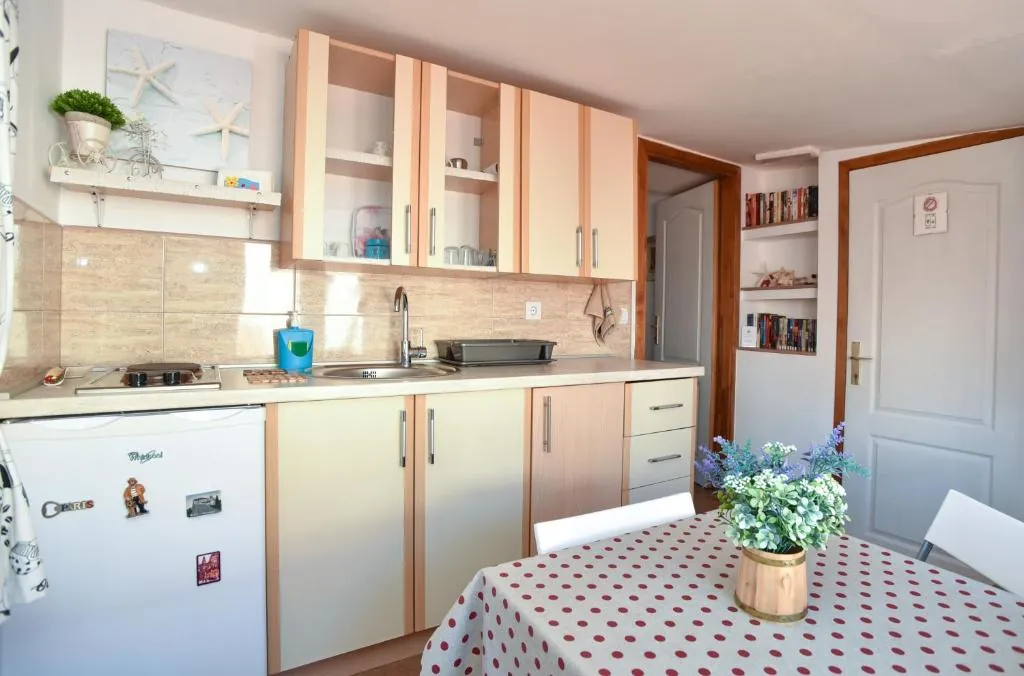 Sailor House