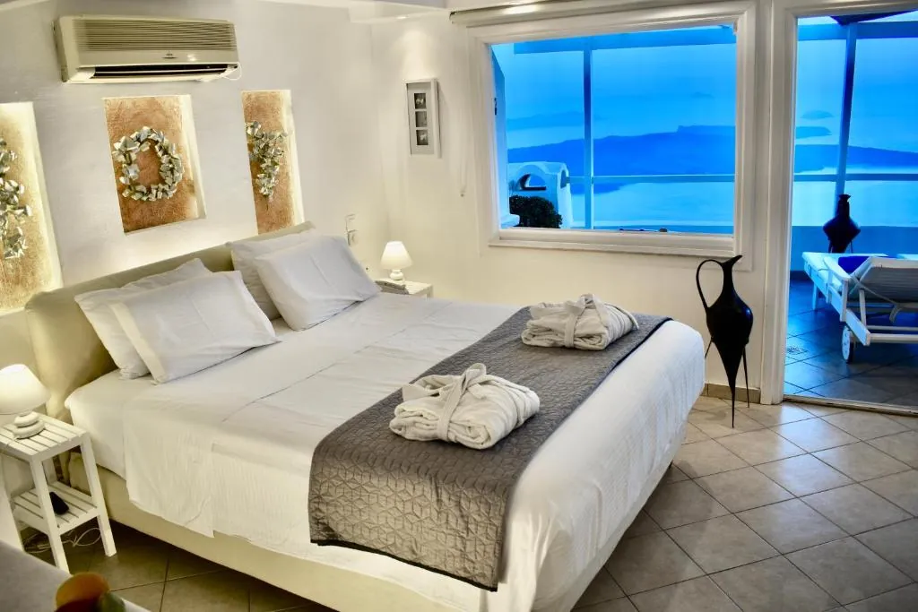 Aeolos Art & Eco Suites