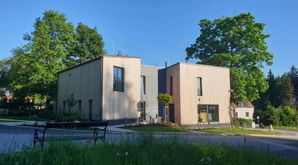 CHALEYOTT Mountain Apartments