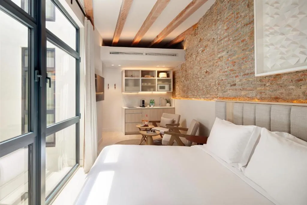 Coeo Santa Maria Cathedral Signature Apartments