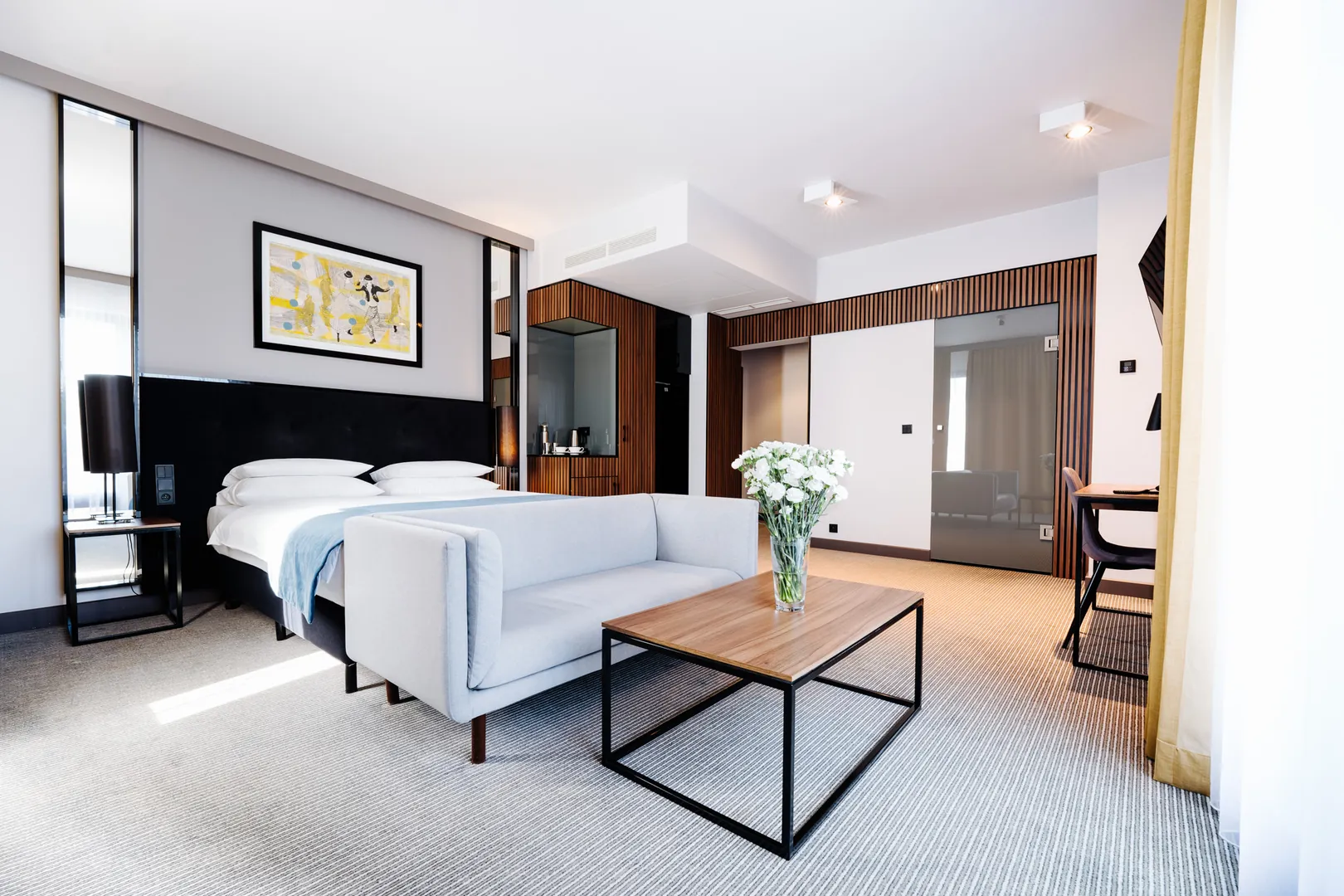 Grand Ascot Hotel