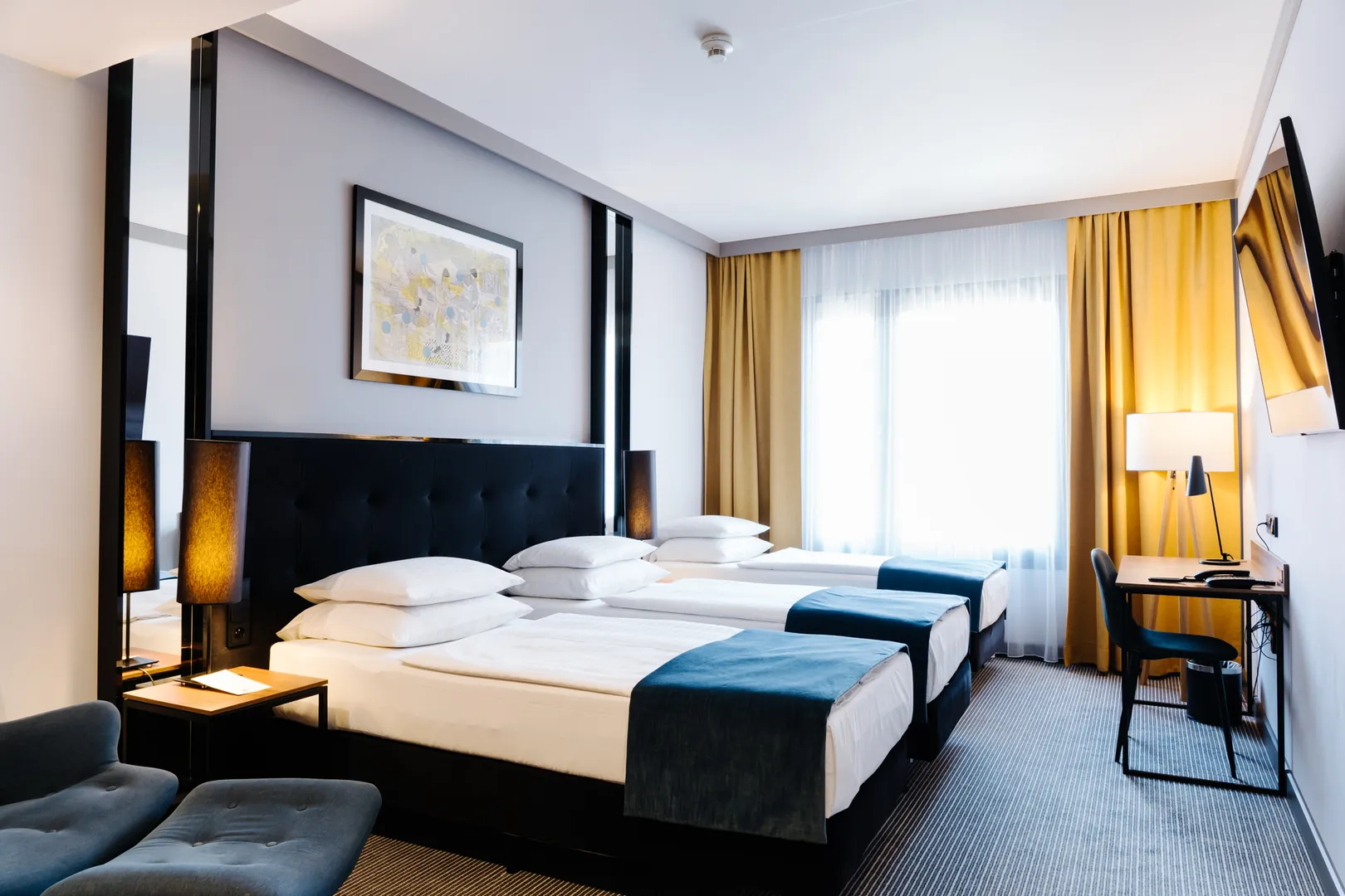 Grand Ascot Hotel