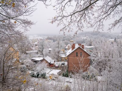 Polska gdzie jechać na narty widok na śnieg